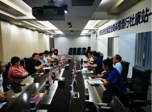 杜康控股銷售公司總經理肖志雄談市場動態(tài) 銷售勢頭強勁，部分產品供不應求
